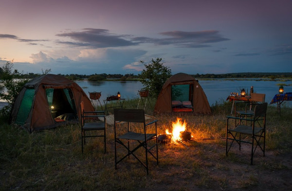 Umdingi Safaris - Camping under the stars